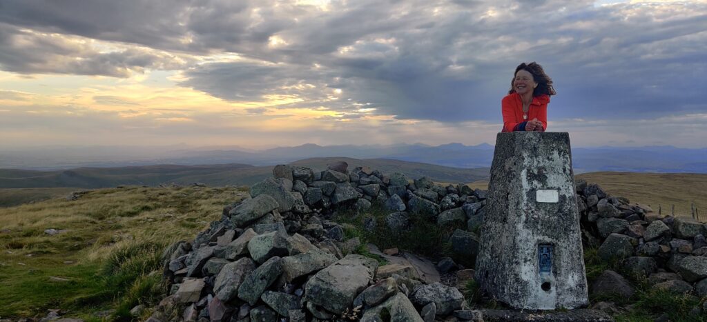 Lorraine on top of Ben Cleuth.