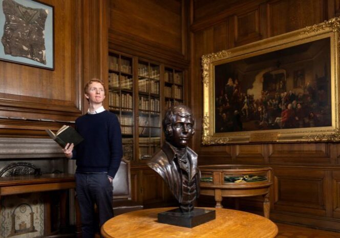 Burns and Freemasonry scholar Patrick Jamieson is
photographed at the museum in
The Grand Lodge of Antient Free and Accepted
Masons of Scotland
in Edinburgh
which has a bust of Robert Burns.